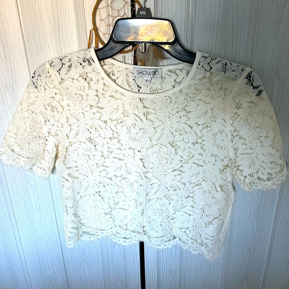 Showpo lace crop top, size 8 AUS